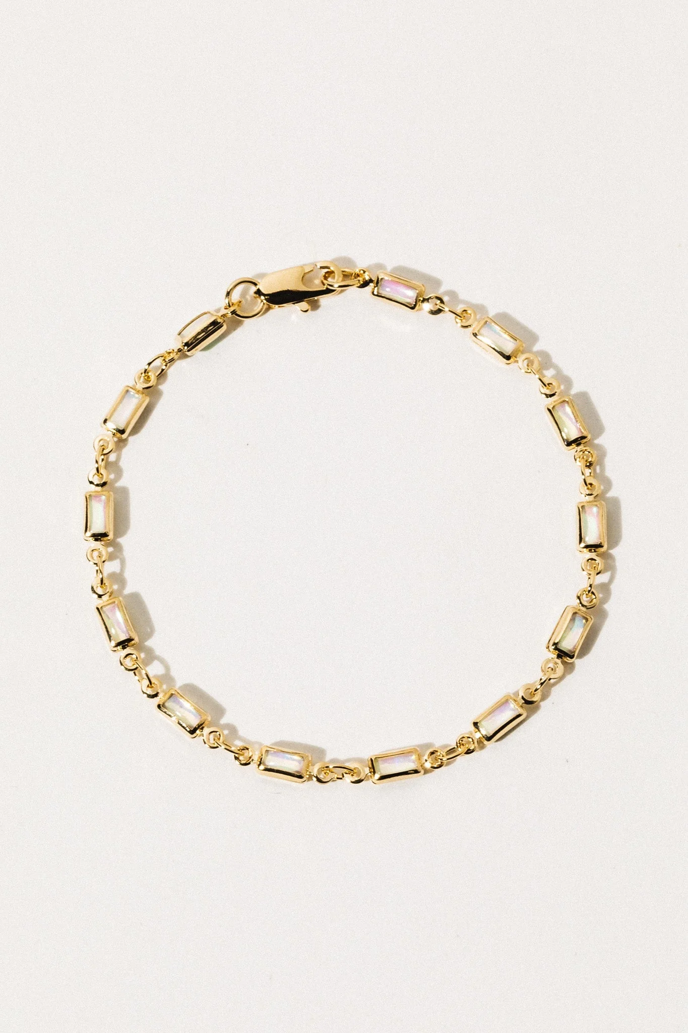 Elegant Faux Gold And Mother-Of-Pearl Link Bracelet