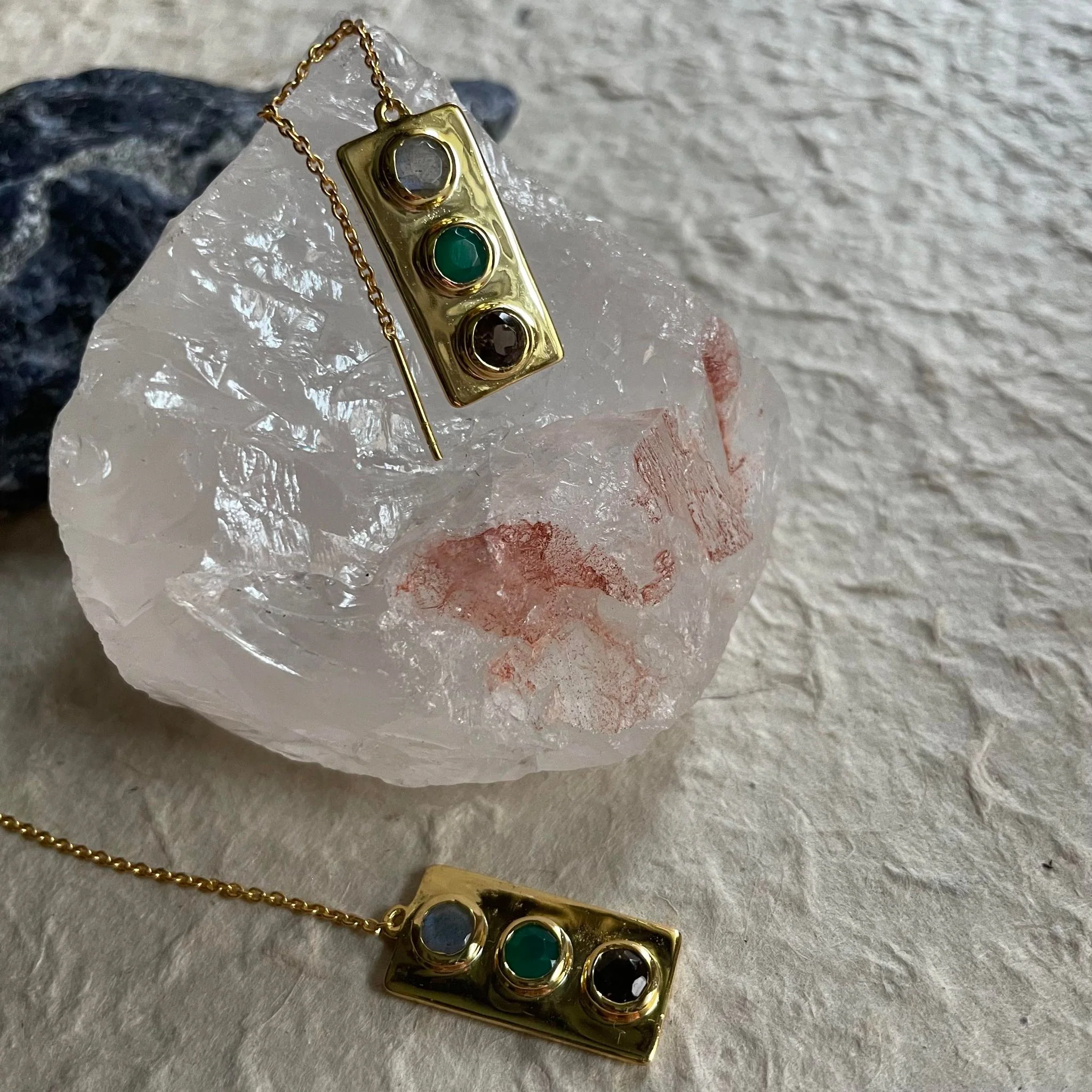 Chic Geo-Shaped Traffic Light Earrings